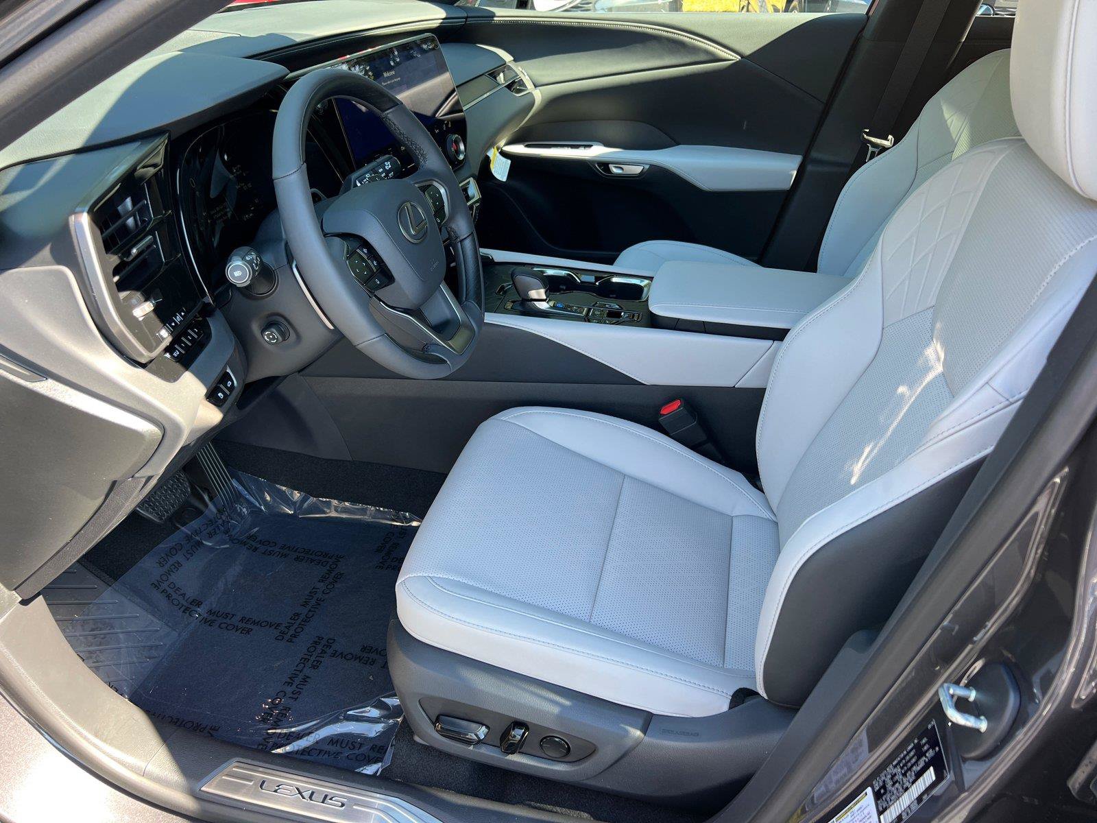 New 2026 Lexus RX 350h AWD/4WD image 9