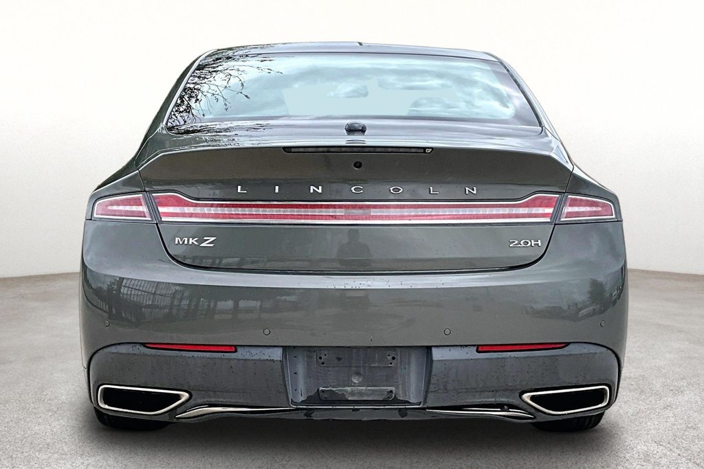 Used 2017 Lincoln MKZ Reserve FWD image 4