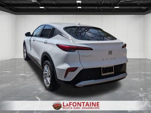 Used 2025 Buick Envista Preferred image 3