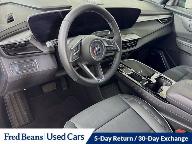 Used 2025 Buick Enclave Preferred FWD image 17