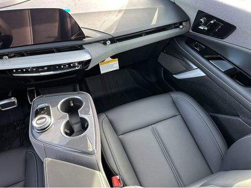 New 2026 Cadillac Optiq Luxury 1 w/ LPO, Floor Liner Package AWD/4WD image 17