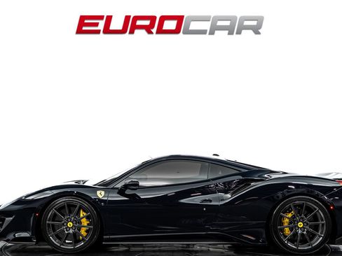 Used 2019 Ferrari 488 Pista Coupe RWD image 2