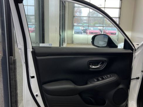 New 2026 Honda HR-V LX image 17