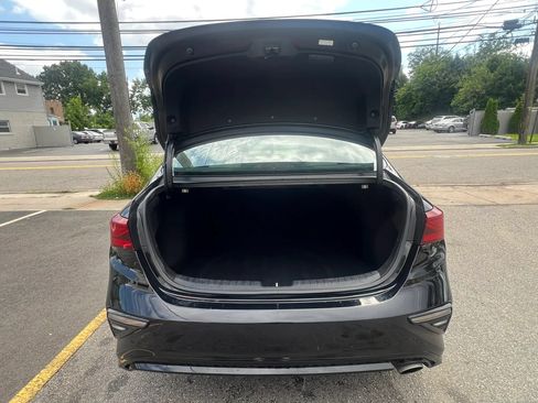 Used 2019 Kia Forte LXS FWD image 9