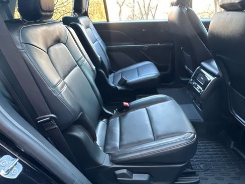 Used 2025 Lincoln Aviator AWD w/ Equipment Group 101A image 35