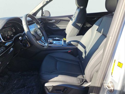 Certified 2025 Audi Q7 2.0T Premium Plus w/ Premium Plus Package AWD/4WD image 16