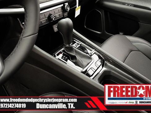 New 2025 Jeep Compass Latitude image 34