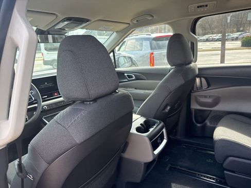 New 2026 Kia Carnival LX image 25