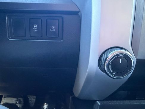 Used 2015 Toyota Tundra SR5 w/ TRD Off Road Package image 19