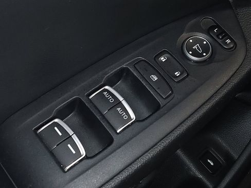 Used 2018 Honda Accord Sport image 27