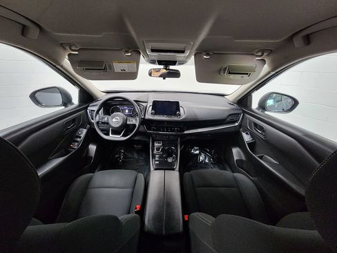 Used 2024 Nissan Rogue S FWD image 25