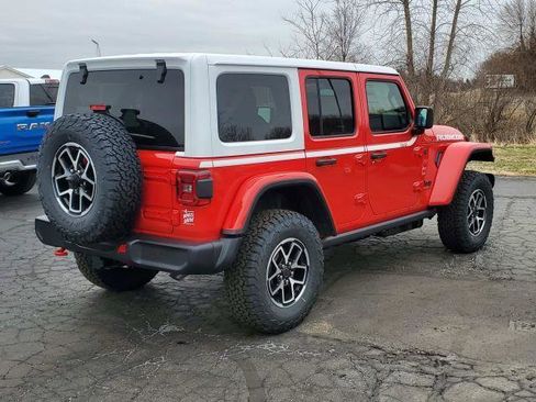 New 2026 Jeep Wrangler Unlimited Rubicon w/ Whitecap Package image 3