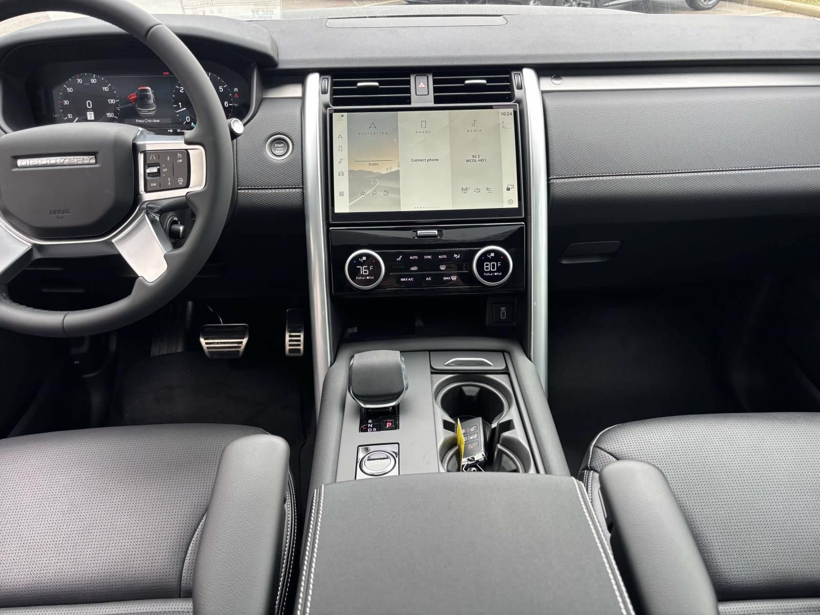 New 2026 Land Rover Discovery Dynamic SE AWD/4WD image 24
