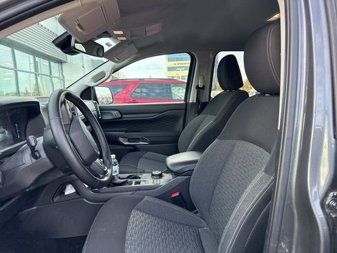 Used 2025 Ford Ranger XLT image 2