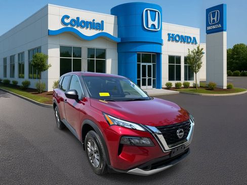 Used 2022 Nissan Rogue S image 9