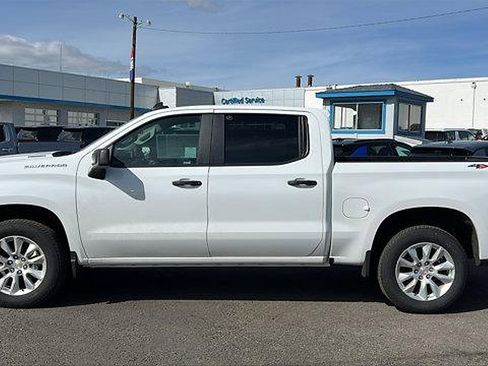 New 2026 Chevrolet Silverado 1500 Custom image 9