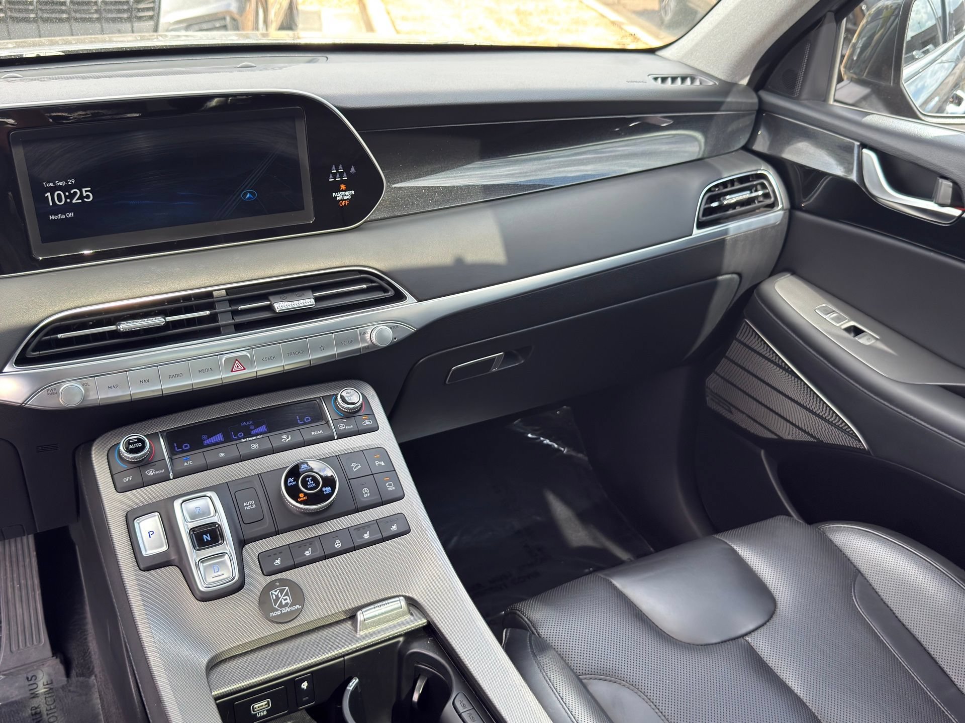 Used 2022 Hyundai Palisade Limited AWD/4WD image 23