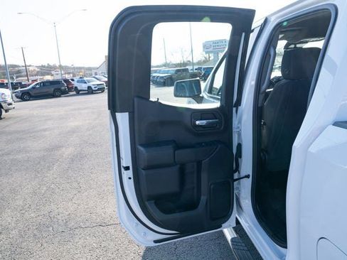 Used 2025 Chevrolet Silverado 1500 W/T w/ Trailering Package image 11