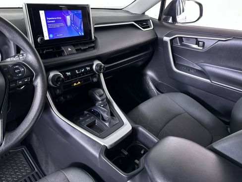 Used 2024 Toyota RAV4 XLE image 72