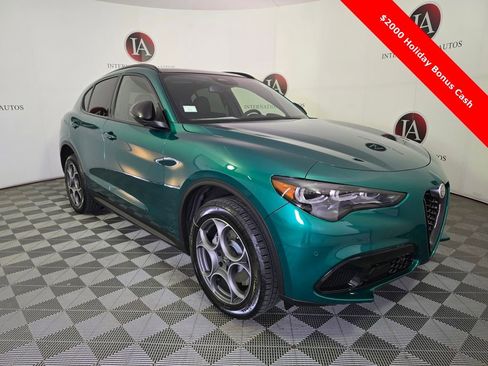 New 2025 Alfa Romeo Stelvio Sprint image 1