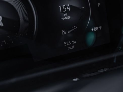 Used 2025 Rolls-Royce Cullinan AWD/4WD image 50