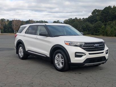 Certified 2022 Ford Explorer XLT w/ Equipment Group 202A