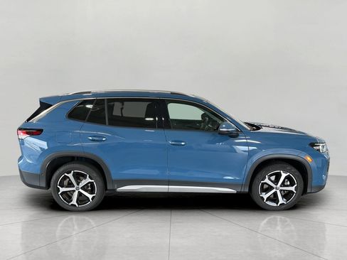 Used 2026 Volkswagen Tiguan SE AWD/4WD image 8