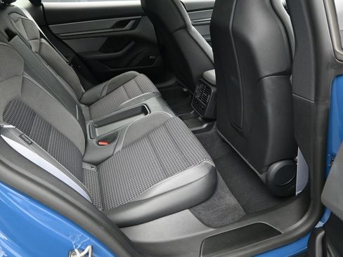 Used 2025 Porsche Taycan 4S image 26