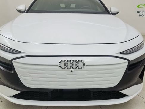 Used 2025 Audi A6 e-tron Premium Plus w/ Premium Plus AWD/4WD image 9