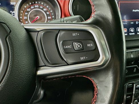 Used 2021 Jeep Gladiator Rubicon AWD/4WD image 18