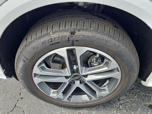 Certified 2025 Audi Q5 Premium Plus w/ Premium Plus image 10