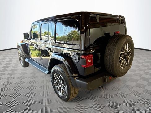 New 2026 Jeep Wrangler Unlimited Sahara AWD/4WD image 7