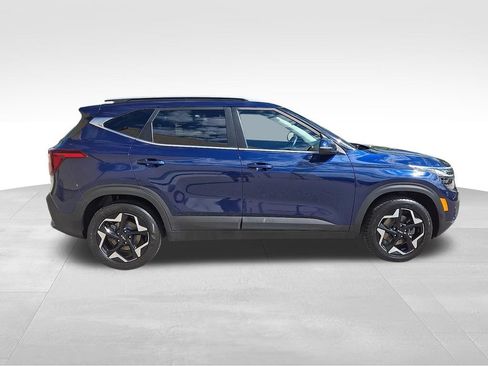 Used 2024 Kia Seltos EX AWD/4WD image 7