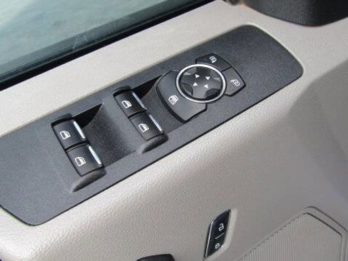 Used 2017 Ford F250 XL w/ Power Equipment Group image 20