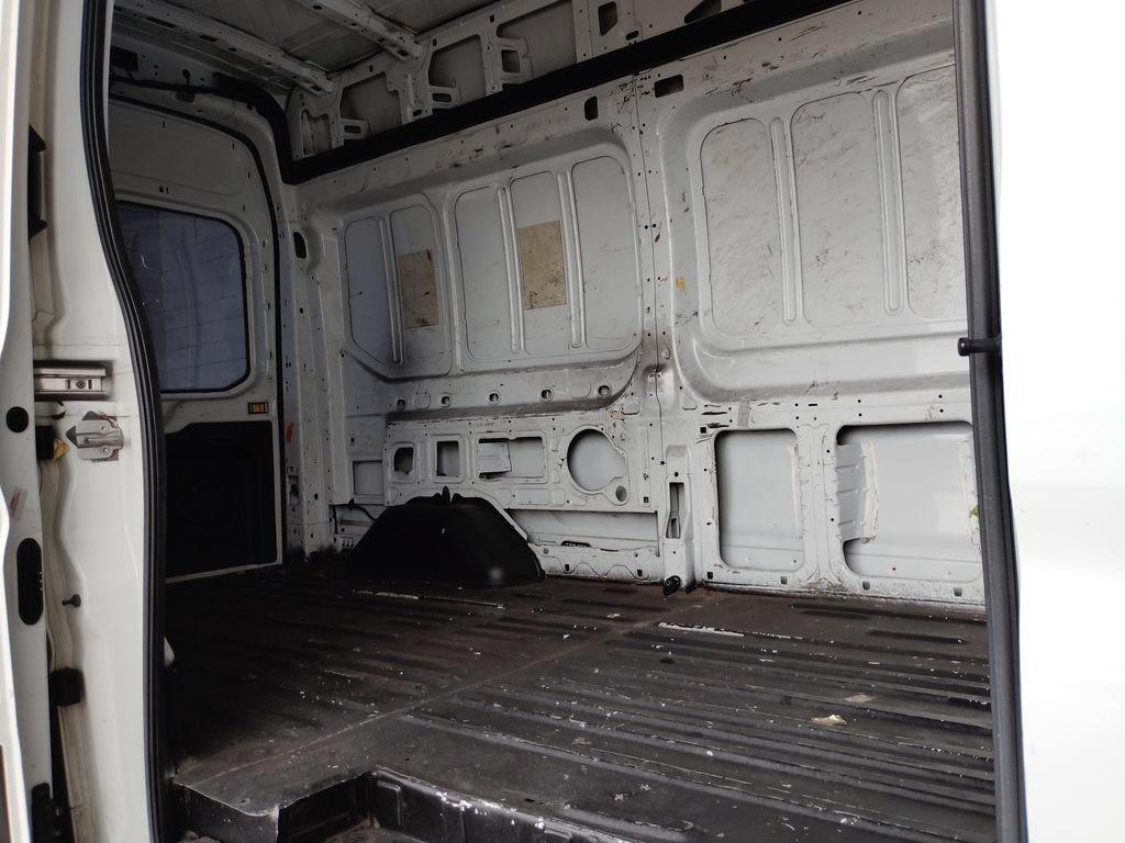 Used 2015 Ford Transit 250 148 High Roof RWD image 17