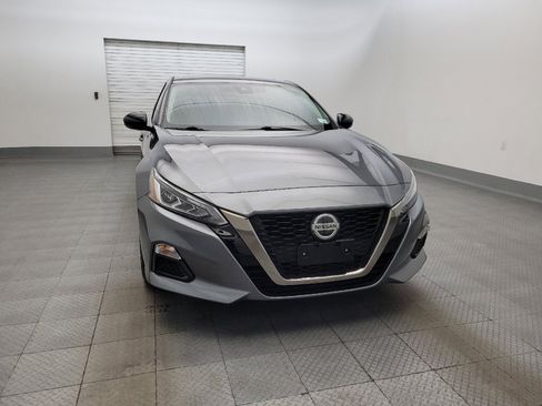 Used 2021 Nissan Altima 2.5 SR w/ SR Premium Package FWD image 14