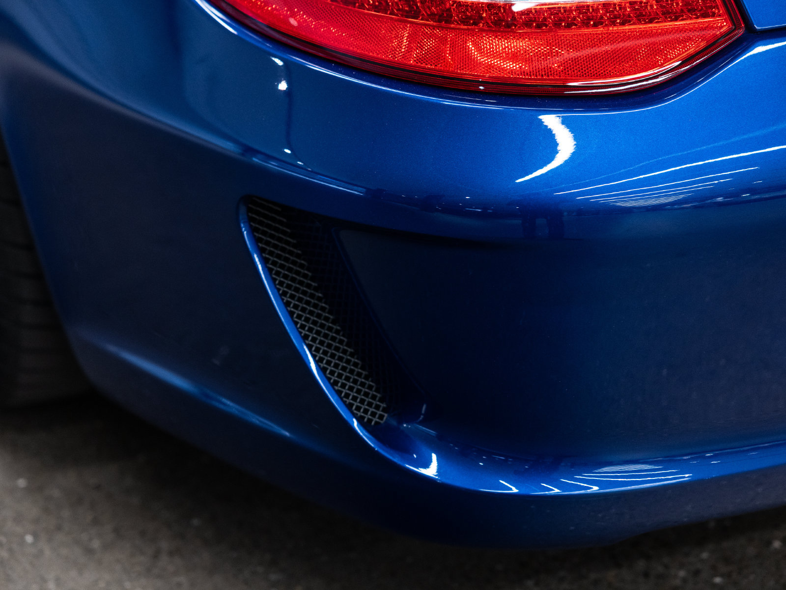 Used 2010 Porsche 911 GT3 RS RWD image 24