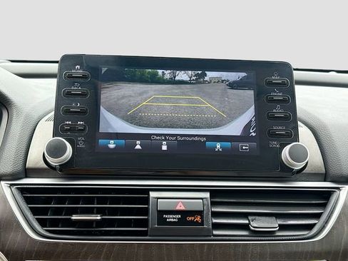 Used 2022 Honda Accord Touring image 33