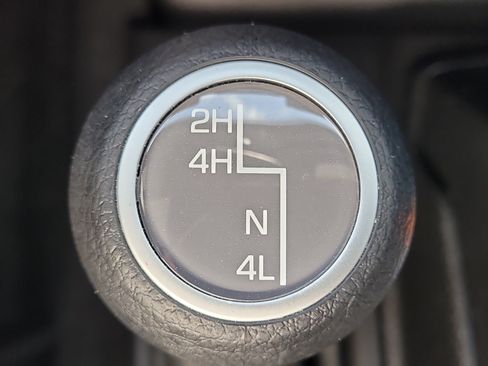 Used 2023 Jeep Gladiator Sport AWD/4WD image 28