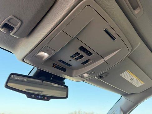 Used 2018 GMC Sierra 1500 Denali image 48