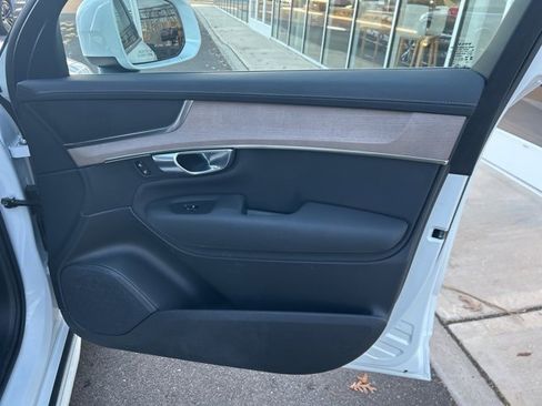Certified 2025 Volvo XC90 B6 Plus image 14
