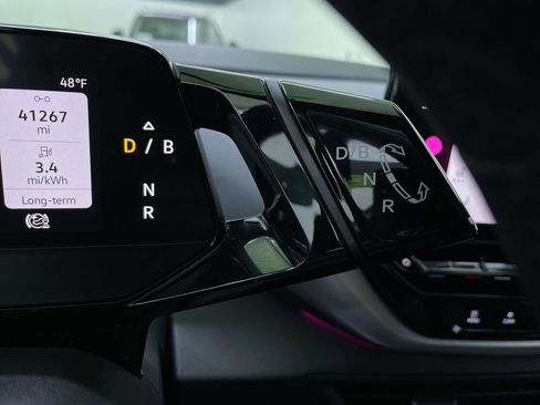 Used 2022 Volkswagen ID.4 Pro image 25