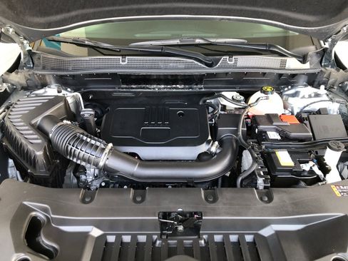 Used 2023 Chevrolet Blazer LT w/ Convenience Package FWD image 3