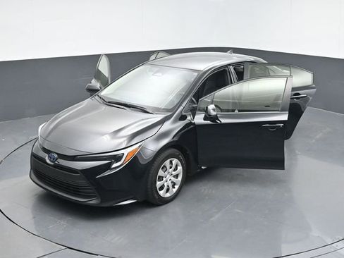 Used 2024 Toyota Corolla LE image 51