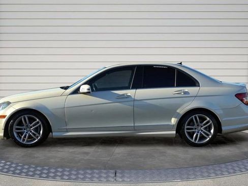 Used 2014 Mercedes-Benz C 250 Sedan image 4