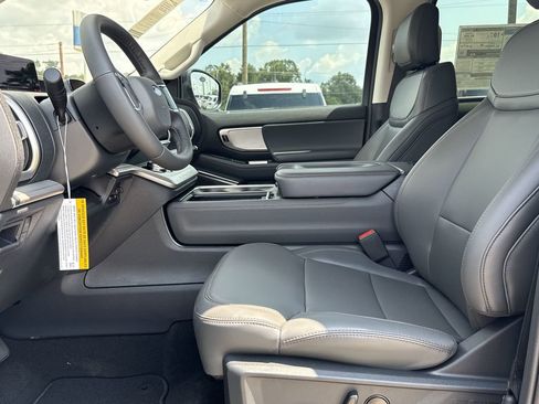 New 2025 Ford Expedition Max Active RWD image 11