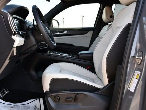 New 2026 Volkswagen Atlas Cross Sport SEL Premium R-Line image 13