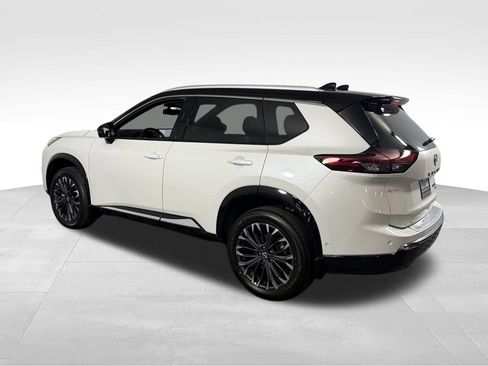 Used 2025 Nissan Rogue Platinum w/ Tech Package AWD/4WD image 8