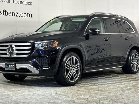 Certified 2026 Mercedes-Benz GLS 450 4MATIC image 10