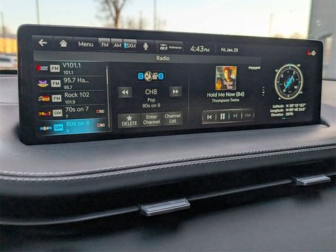 Used 2025 Genesis GV70 3.5T Sport w/ Sport Advanced Package image 31